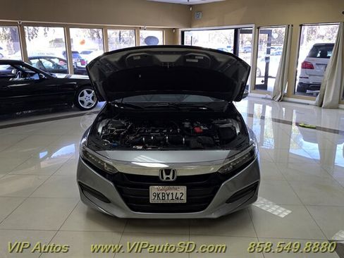 Used 2018 Honda Accord LX image 7