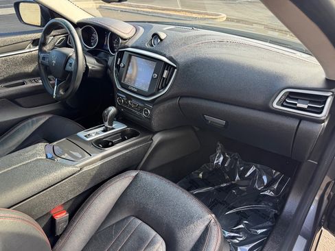 Used 2015 Maserati Ghibli image 13