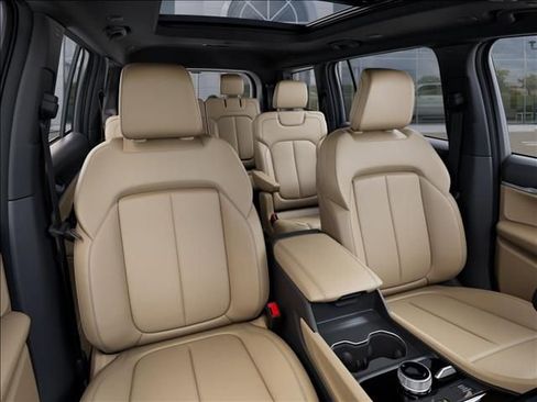 New 2025 Jeep Grand Cherokee L Limited image 16