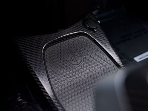 Used 2019 McLaren Senna image 70