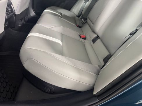 Used 2025 Toyota Camry SE FWD image 26