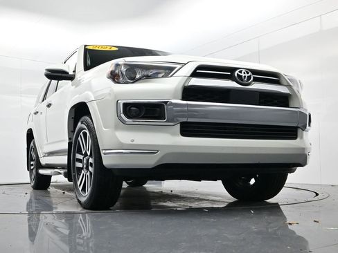 Used 2021 Toyota 4Runner Limited image 53