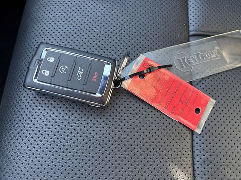 Used 2024 Jeep Wagoneer Series II image 39