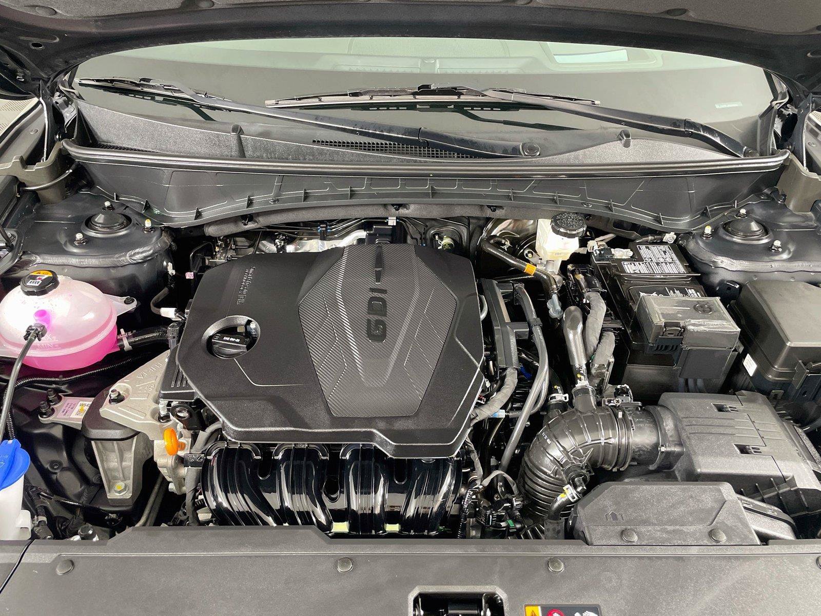 Certified 2025 Hyundai Tucson Limited AWD/4WD image 34