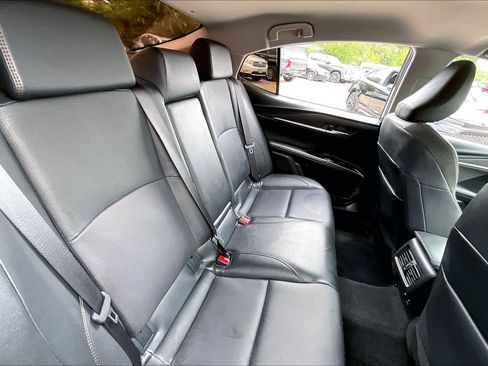 Used 2025 Toyota Camry Hybrid FWD image 19