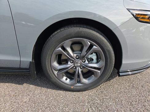 New 2026 Honda Accord EX-L image 10