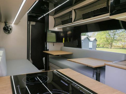 Used 2025 Mercedes-Benz Sprinter 2500 image 75