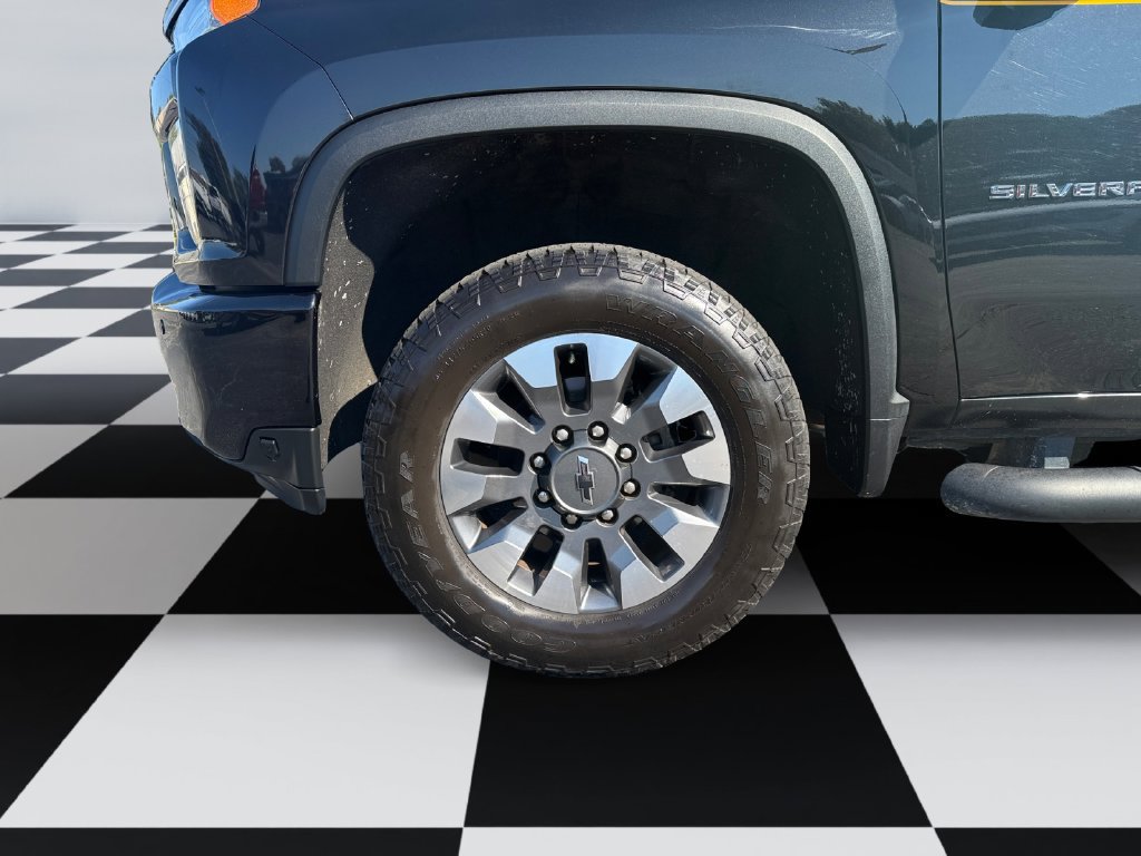 Used 2021 Chevrolet Silverado 2500 LTZ w/ Carhartt Edition AWD/4WD image 14