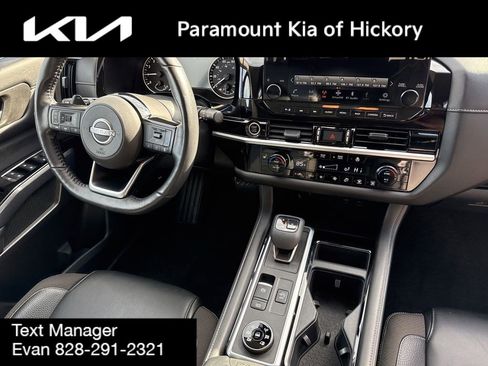 Used 2022 Nissan Pathfinder SL w/ SL Black Package image 36