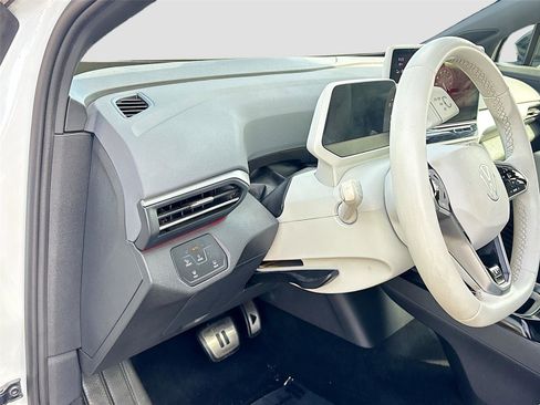 Used 2021 Volkswagen ID.4 1st Edition RWD image 10