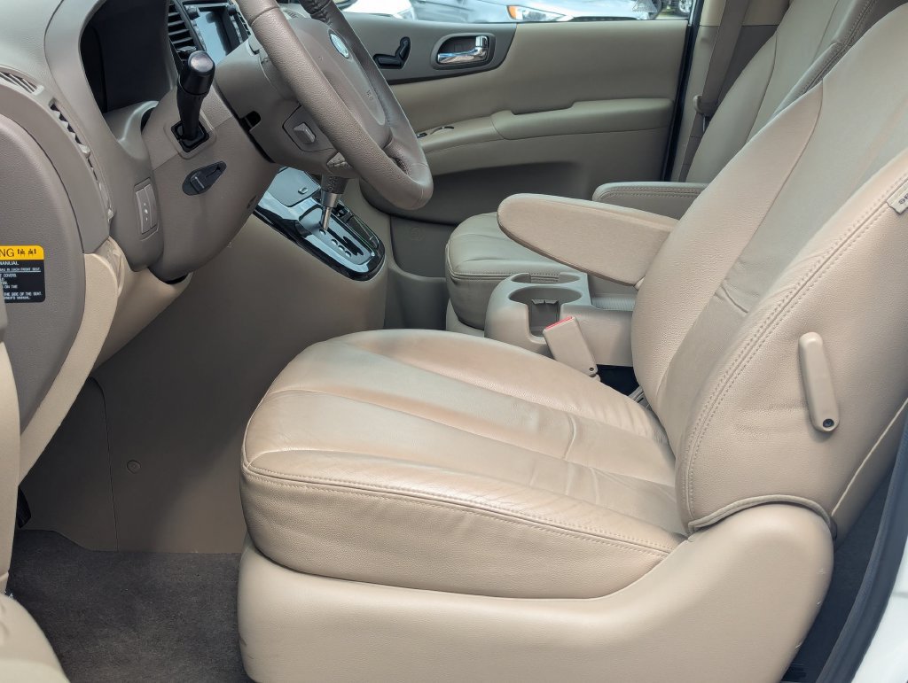 Used 2011 Kia Sedona EX w/ Luxury Pkg FWD image 11