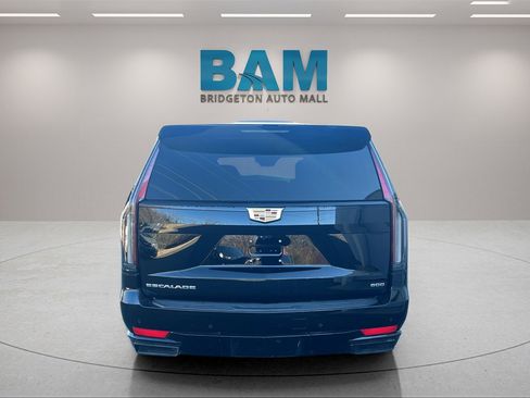 Used 2022 Cadillac Escalade Sport Platinum image 6