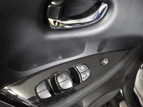 Certified 2024 Nissan Leaf SV Plus FWD image 8