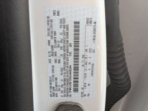Used 2025 Ford Escape SE w/ PHEV Premium Package FWD image 27
