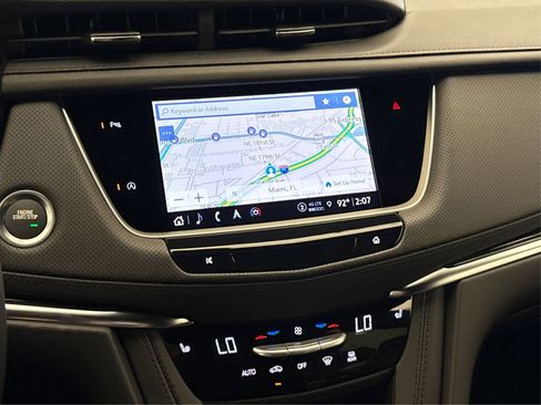 New 2025 Cadillac XT5 Premium Luxury image 24