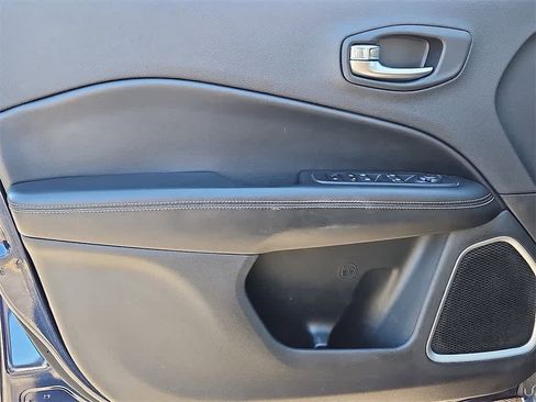 Used 2020 Jeep Compass Latitude w/ Popular Equipment Group image 11