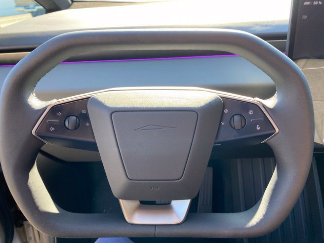 Used 2026 Tesla Cybertruck AWD Crew Cab image 15