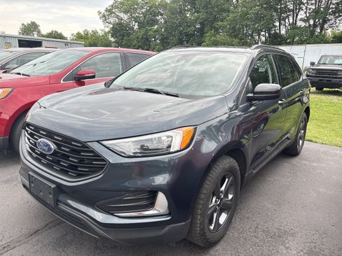 Used 2023 Ford Edge SEL w/ Sport Appearance Package AWD/4WD image 2