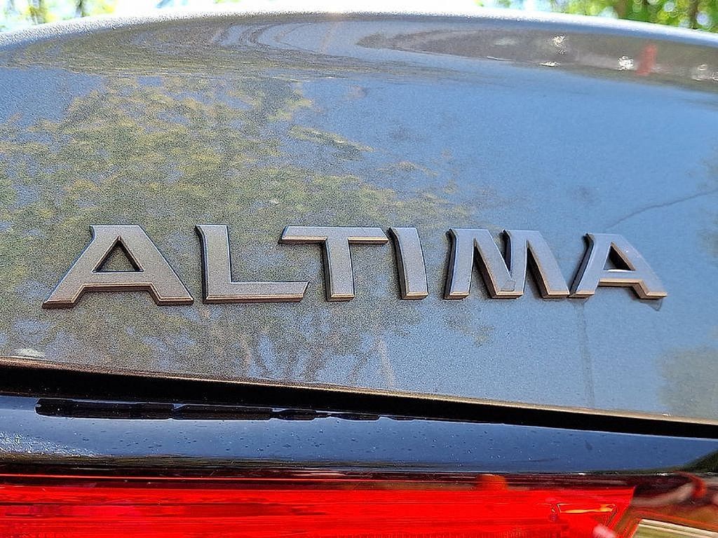 Used 2023 Nissan Altima 2.5 SR FWD image 30