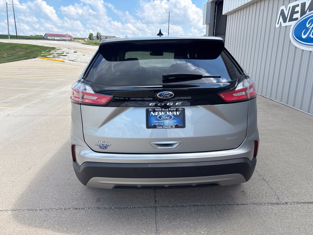 Certified 2024 Ford Edge SEL w/ Convenience Package AWD/4WD image 6