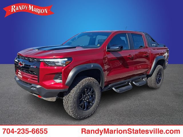 New 2026 Chevrolet Colorado ZR2 w/ Midnight Edition AWD/4WD image 1