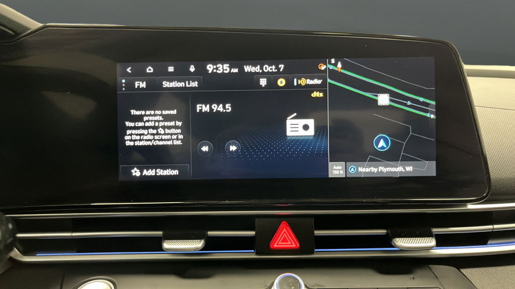 Used 2025 Hyundai Elantra SEL FWD image 30