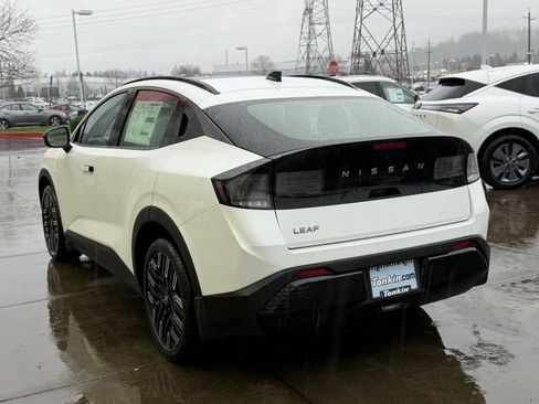 New 2026 Nissan Leaf Platinum+ image 5