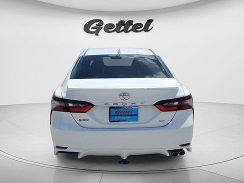 Used 2024 Toyota Camry SE w/ Convenience Package image 5