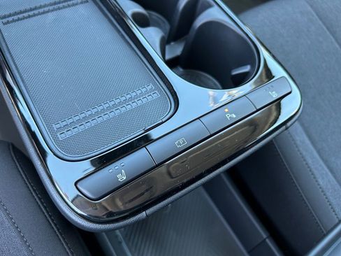 New 2025 Hyundai Ioniq 5 SE image 37