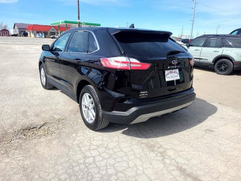 Used 2024 Ford Edge SEL image 8