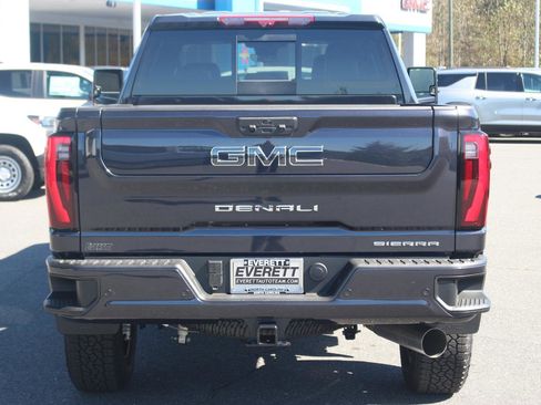 New 2025 GMC Sierra 3500 Denali Ultimate image 6