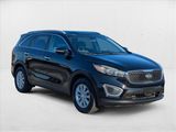 Used 2018 Kia Sorento LX image 3