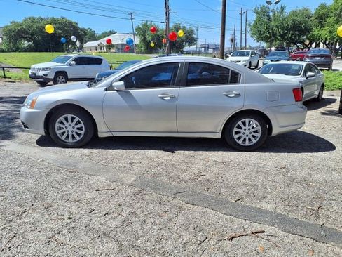 Used 2012 Mitsubishi Galant FWD image 4