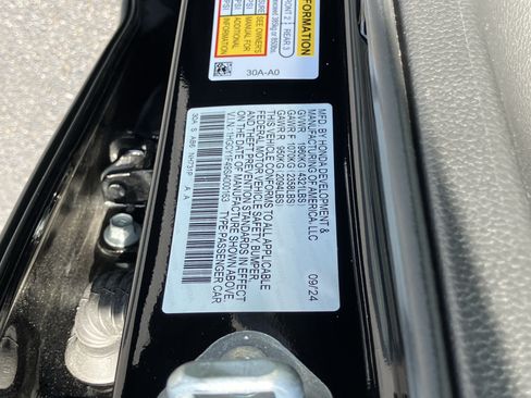 Certified 2025 Honda Accord SE image 29
