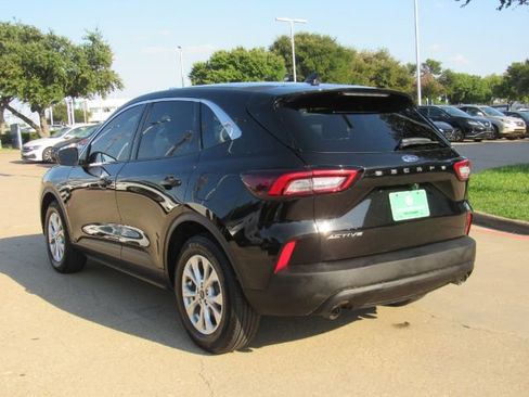 Used 2024 Ford Escape Active image 11