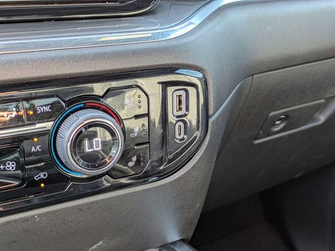 Used 2025 Chevrolet Silverado 2500 High Country w/ High Country Premium Package image 26