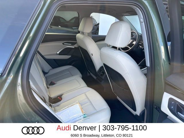 Used 2025 Audi Q5 Premium w/ Convenience Package AWD/4WD image 12