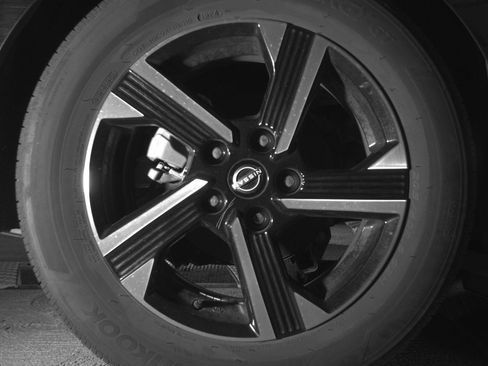 Used 2025 Nissan Sentra SV FWD image 15