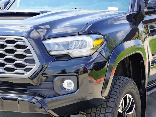 Used 2023 Toyota Tacoma TRD Sport w/ Technology Package AWD/4WD image 8