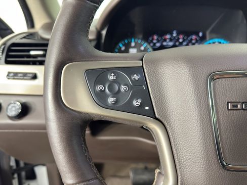 Used 2017 GMC Yukon Denali image 18