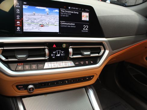 Used 2023 BMW 440i xDrive Convertible w/ Premium Package AWD/4WD image 44