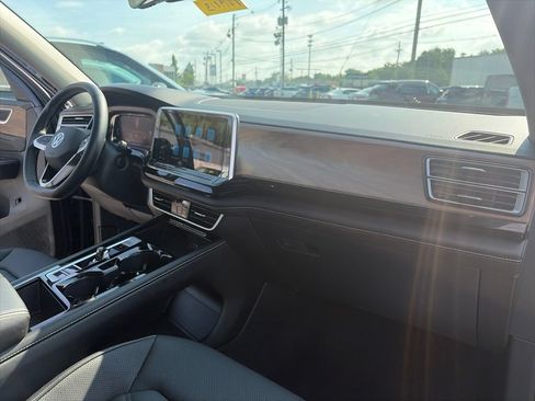 Used 2026 Volkswagen Atlas SE AWD/4WD image 36