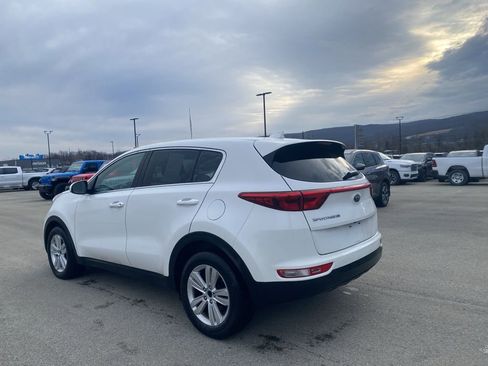 Used 2019 Kia Sportage LX image 4