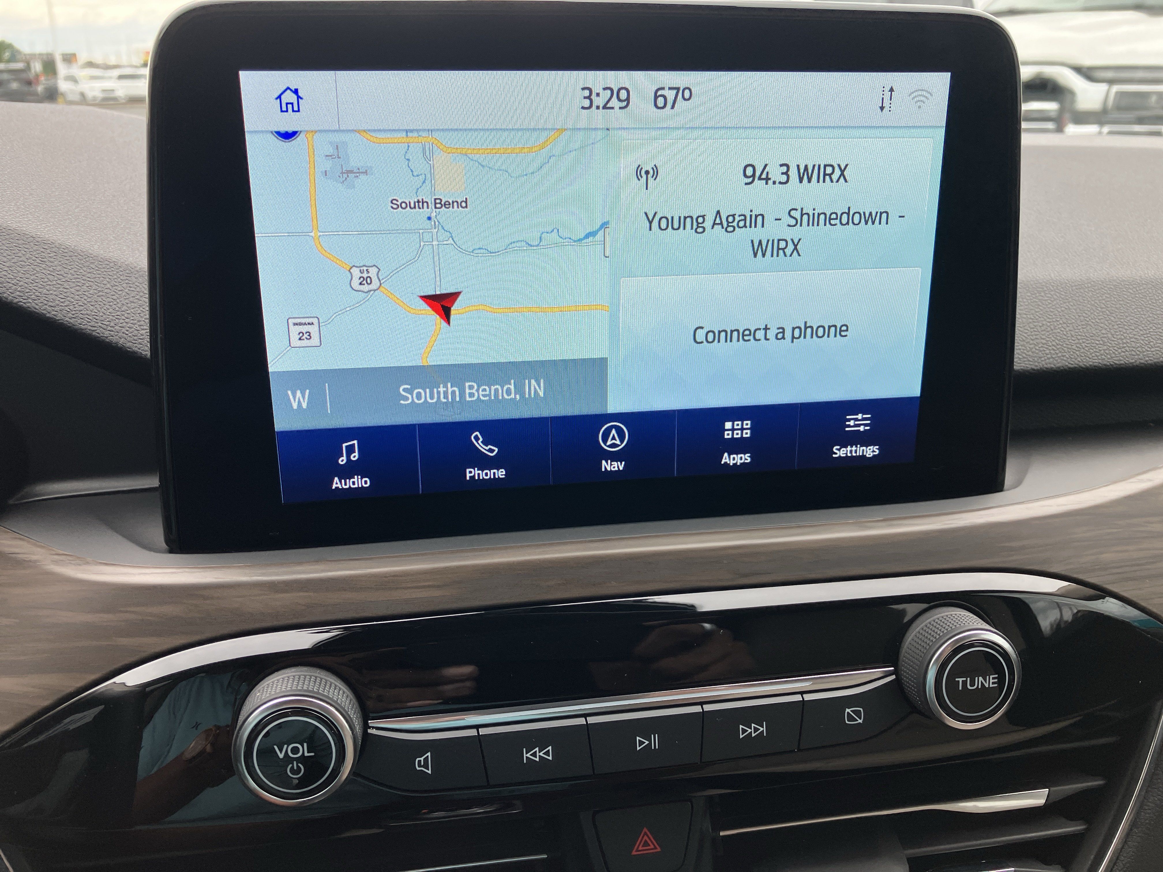 Used 2020 Ford Escape Titanium AWD/4WD image 24