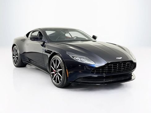 Used 2021 Aston Martin DB11 Coupe RWD image 7