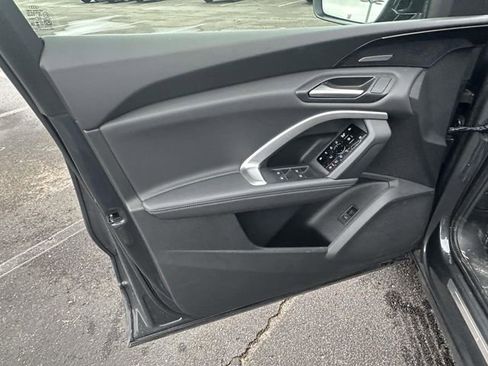 Certified 2025 Audi Q5 Premium Plus w/ Premium Plus AWD/4WD image 19