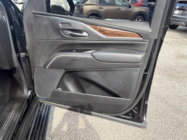 Used 2021 Cadillac Escalade Sport Platinum AWD/4WD image 14