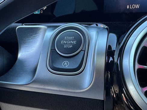 New 2026 Mercedes-Benz GLB 250 image 24