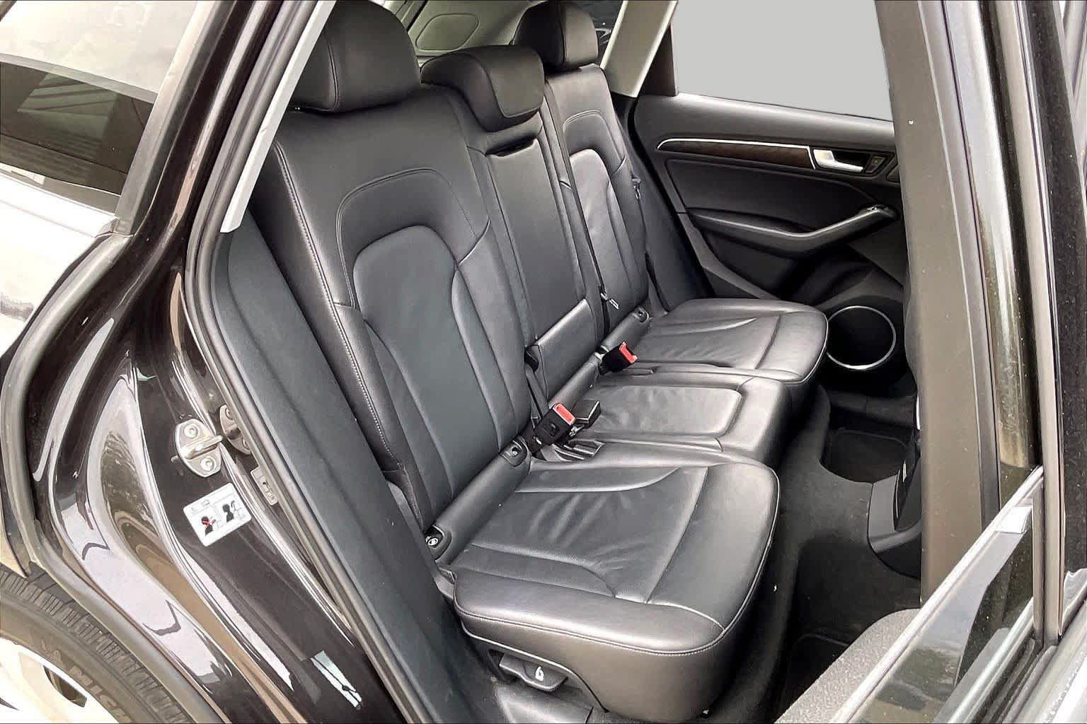 Used 2016 Audi Q5 2.0T Premium Plus w/ Technology Package AWD/4WD image 19