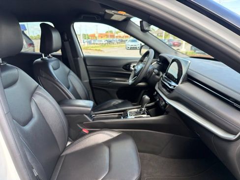 Used 2026 Jeep Compass Limited AWD/4WD image 26